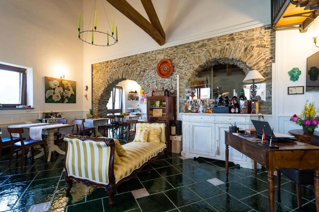Ispani Inn Resort Екстериор снимка